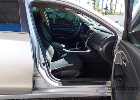 2015 Nissan Altima 2.5/2.5 S/2.5 Sl/2.5 Sv из США, поврежденный, VIN 1N4AL3AP7FN886280